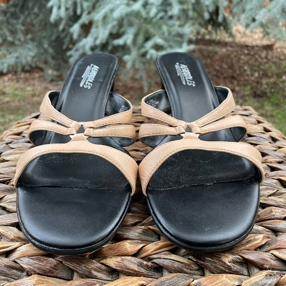 NEW Aerosoles Gemini Tan Leather Strappy 2” Block Heel Slide Mule Sandal Size 10 - Picture 2 of 10